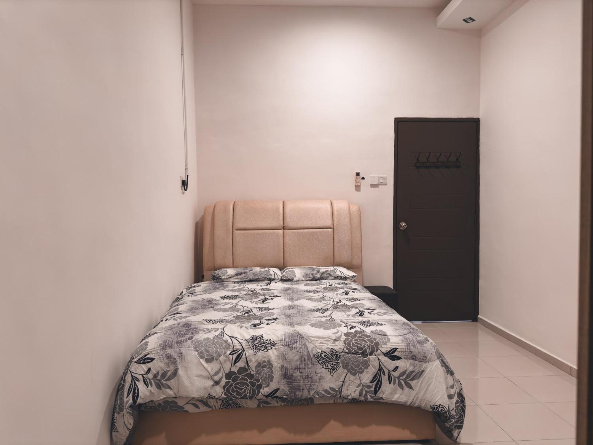 Pv Apartment *
